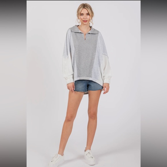 Contrast Collared Oversized Sweatshirt - Picture 6 of 6